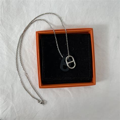 O'Maillon pendant 